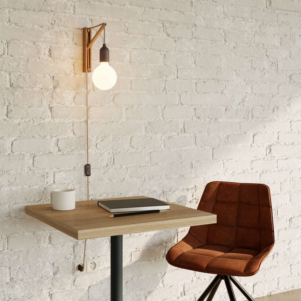 Wandlamp hout met stekker E27 (zonder lamp)